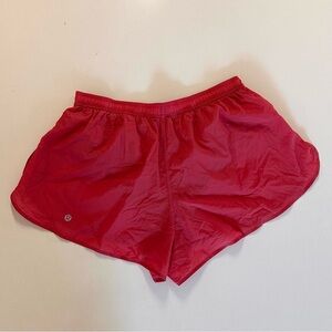 lululemon athletica Dolphin Hem Mid-Rise Pink Athletic Running Shorts 3”